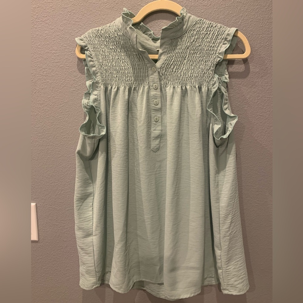Great Layering Piece!  
Smocked Sleeveless Top Size 2X
